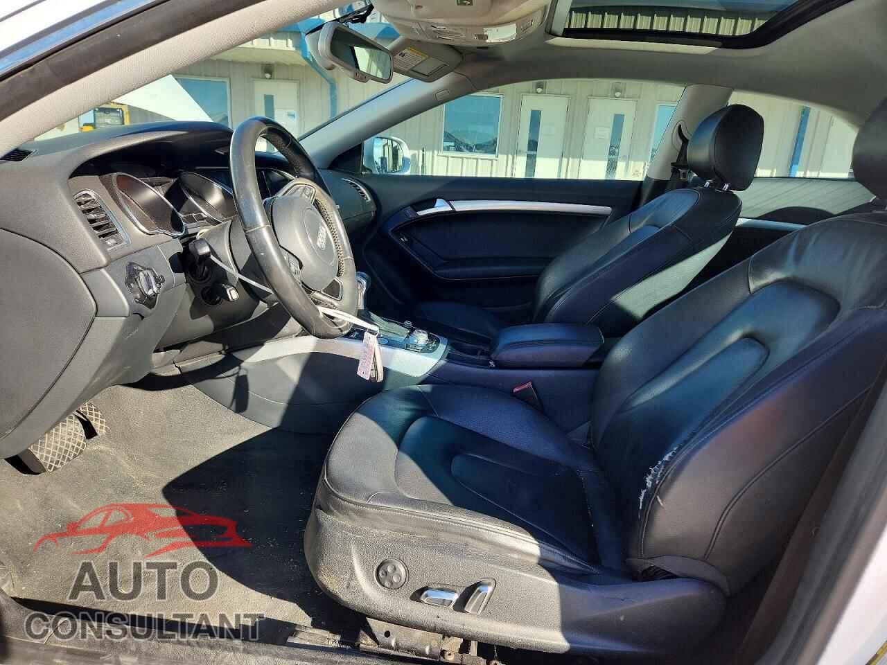 AUDI A5 2013 - WAULFAFR5DA069979