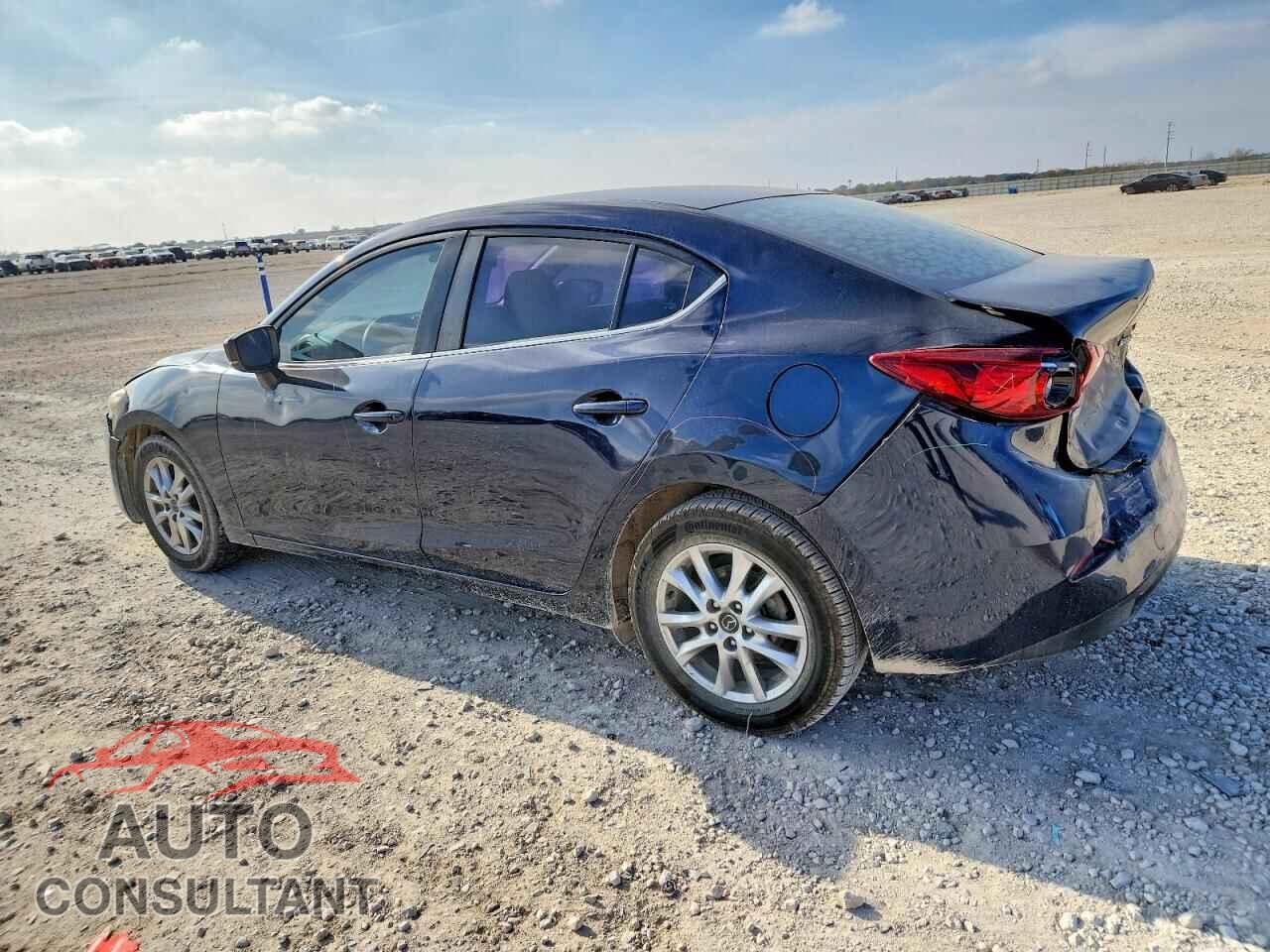 MAZDA 3 2018 - 3MZBN1U70JM228356