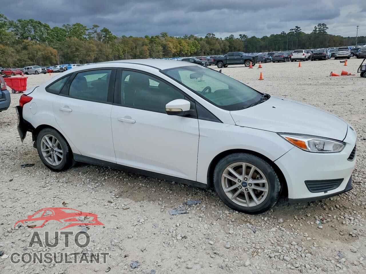 FORD FOCUS 2017 - 1FADP3F21HL347537