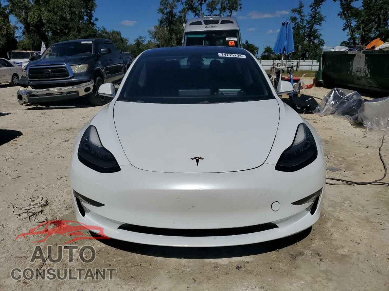 TESLA MODEL 3 2018 - 5YJ3E1EB6JF067526
