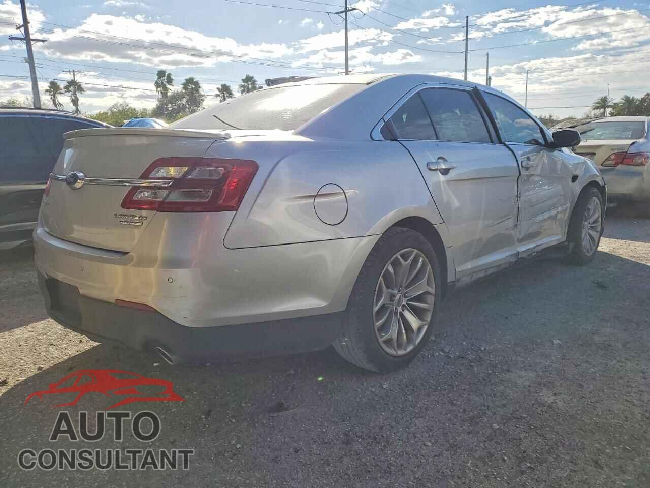 FORD TAURUS 2015 - 1FAHP2F81FG206084
