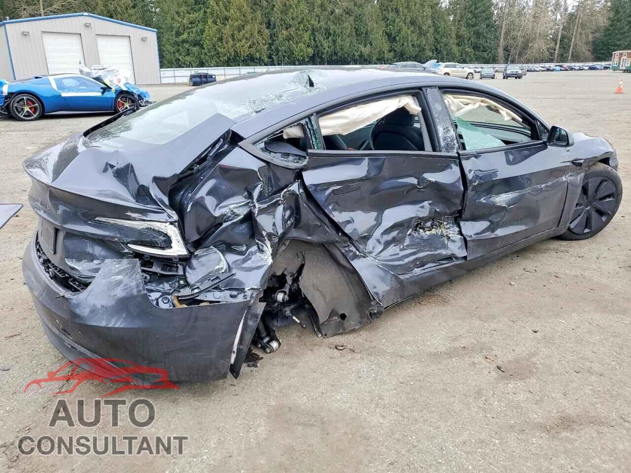TESLA MODEL 3 2024 - 5YJ3E1EA4RF745189