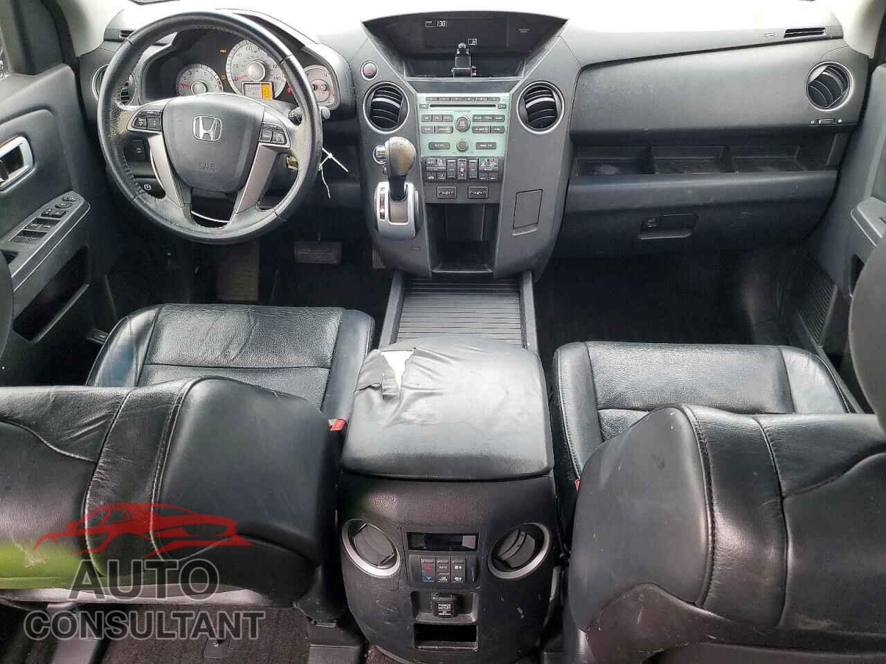 HONDA PILOT 2011 - 5FNYF4H55BB017714