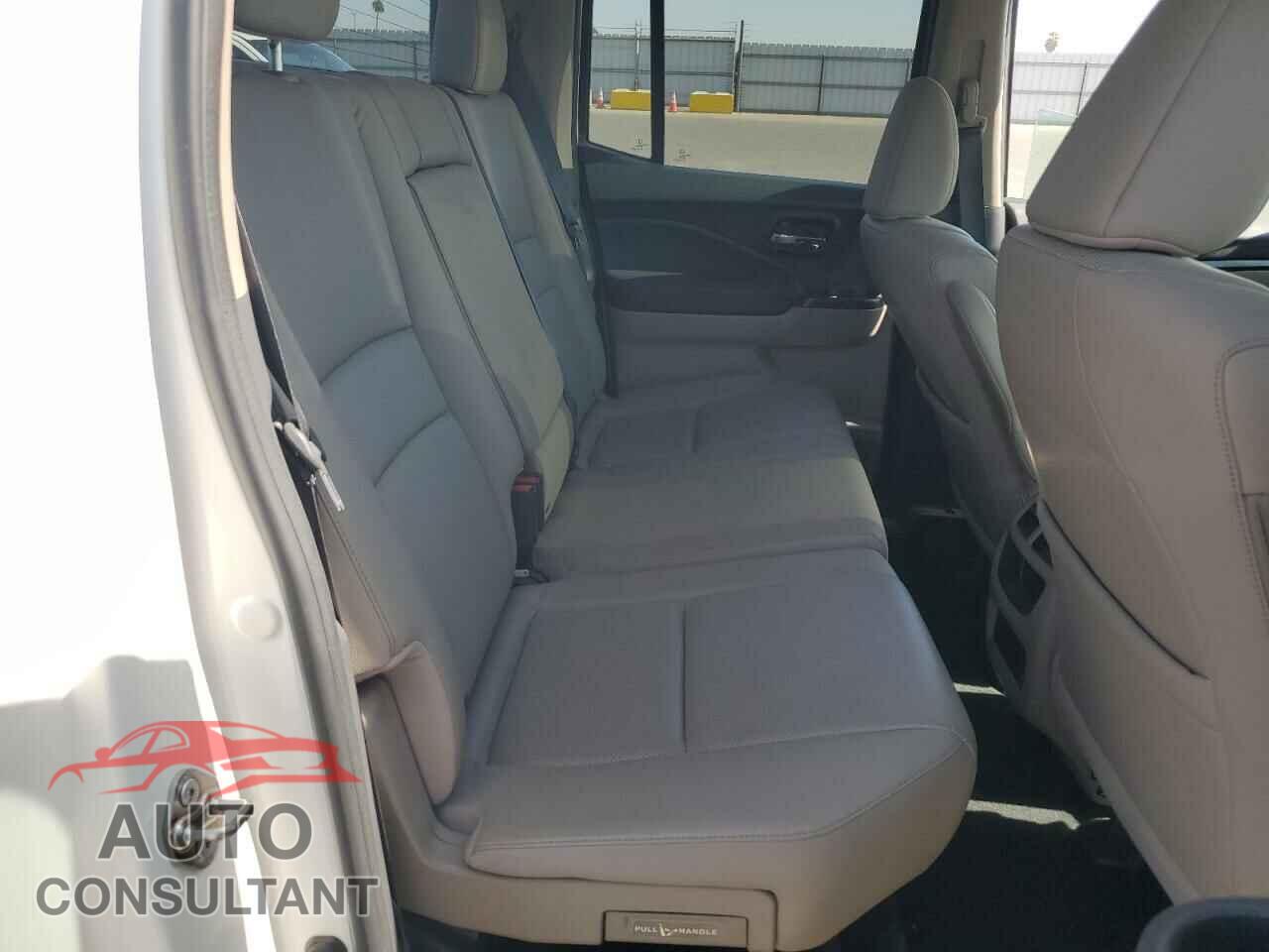 HONDA RIDGELINE 2017 - 5FPYK3F66HB023328