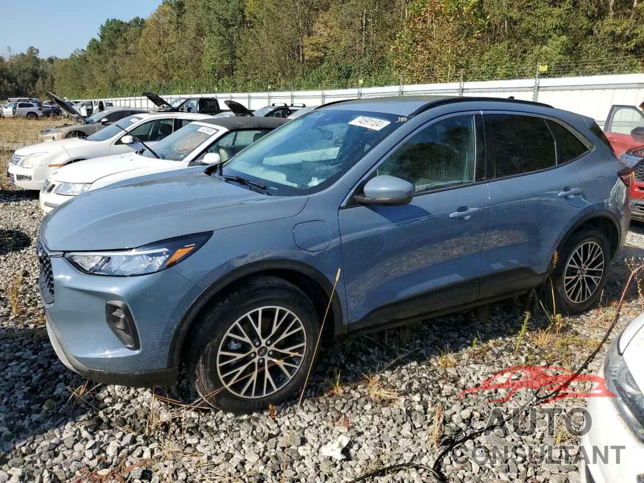 FORD ESCAPE 2023 - 1FMCU0E1XPUB42597