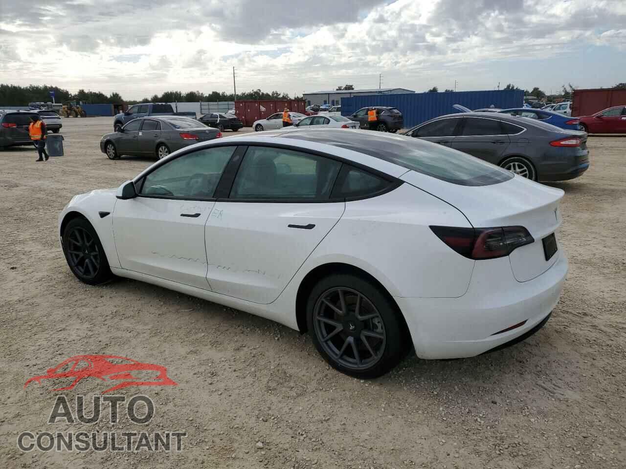 TESLA MODEL 3 2023 - 5YJ3E1EA9PF449405