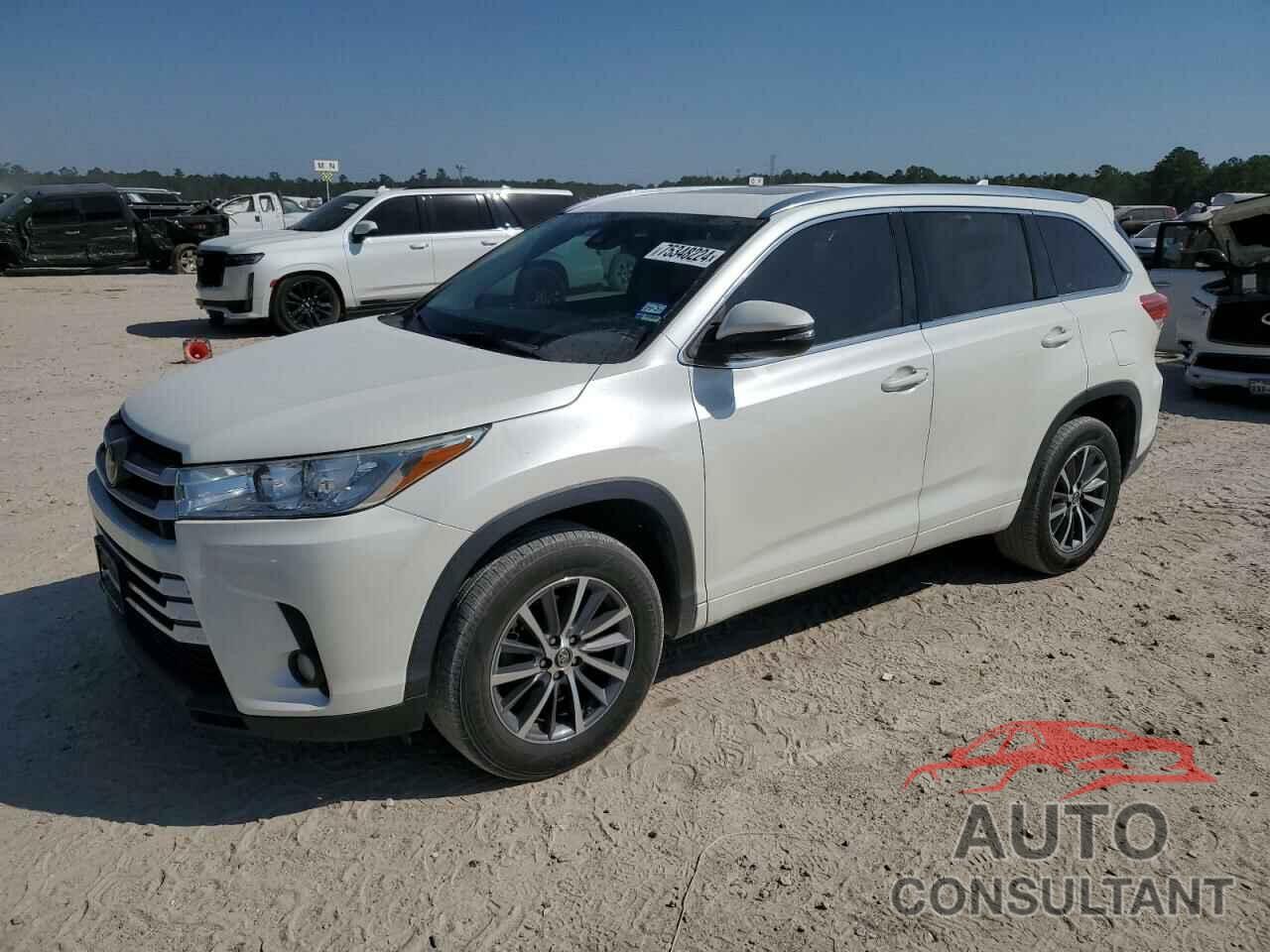 TOYOTA HIGHLANDER 2018 - 5TDKZRFH7JS534143