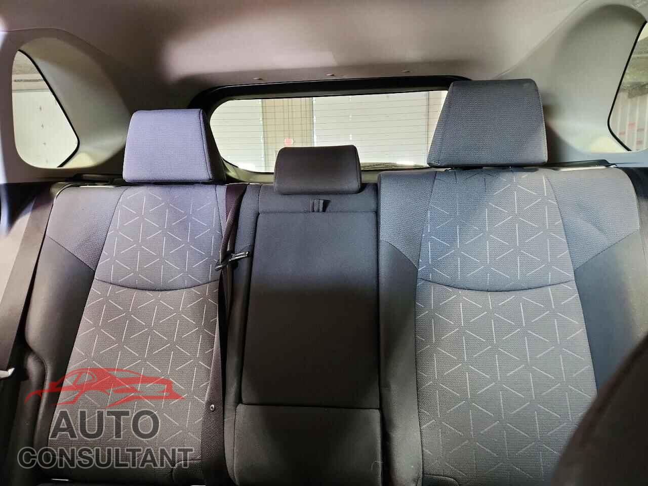 TOYOTA RAV4 2019 - JTMP1RFV7KD010989