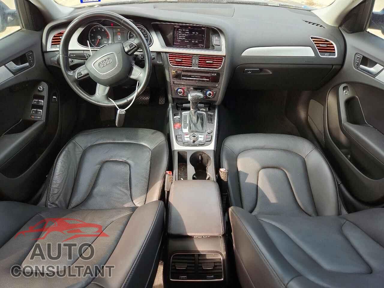 AUDI A4 2013 - WAUEFAFL9DA059556