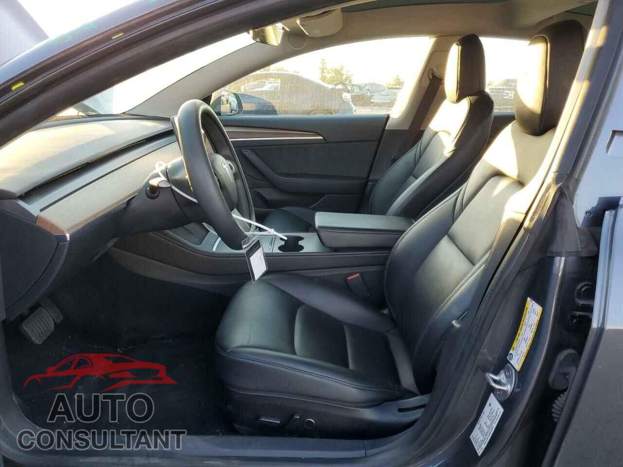 TESLA MODEL 3 2022 - 5YJ3E1EA8NF143499
