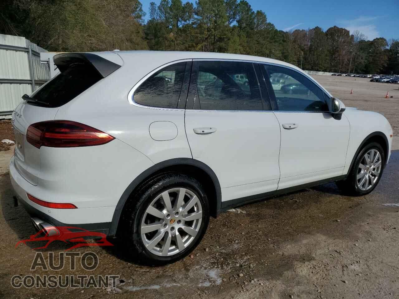 PORSCHE CAYENNE 2016 - WP1AB2A25GLA93213