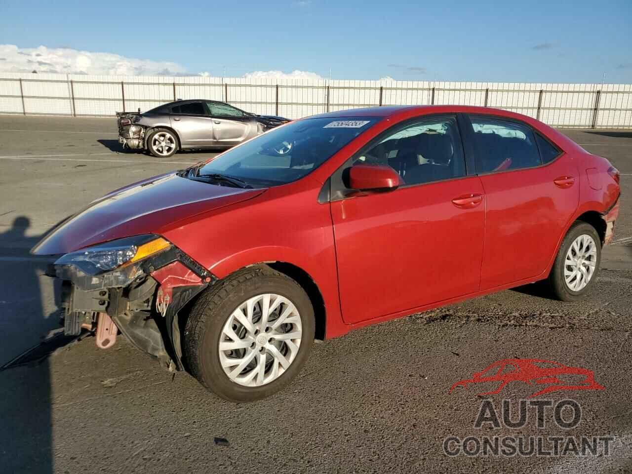 TOYOTA COROLLA 2018 - 5YFBURHE9JP778953