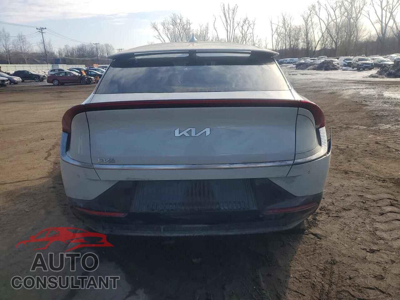 KIA EV6 2023 - KNDC34LA9P5612839
