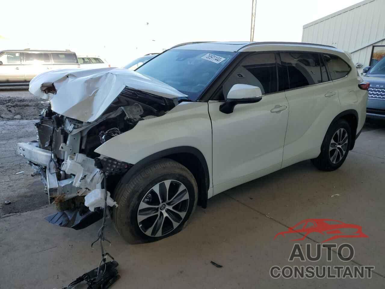 TOYOTA HIGHLANDER 2021 - 5TDHZRBH2MS135256