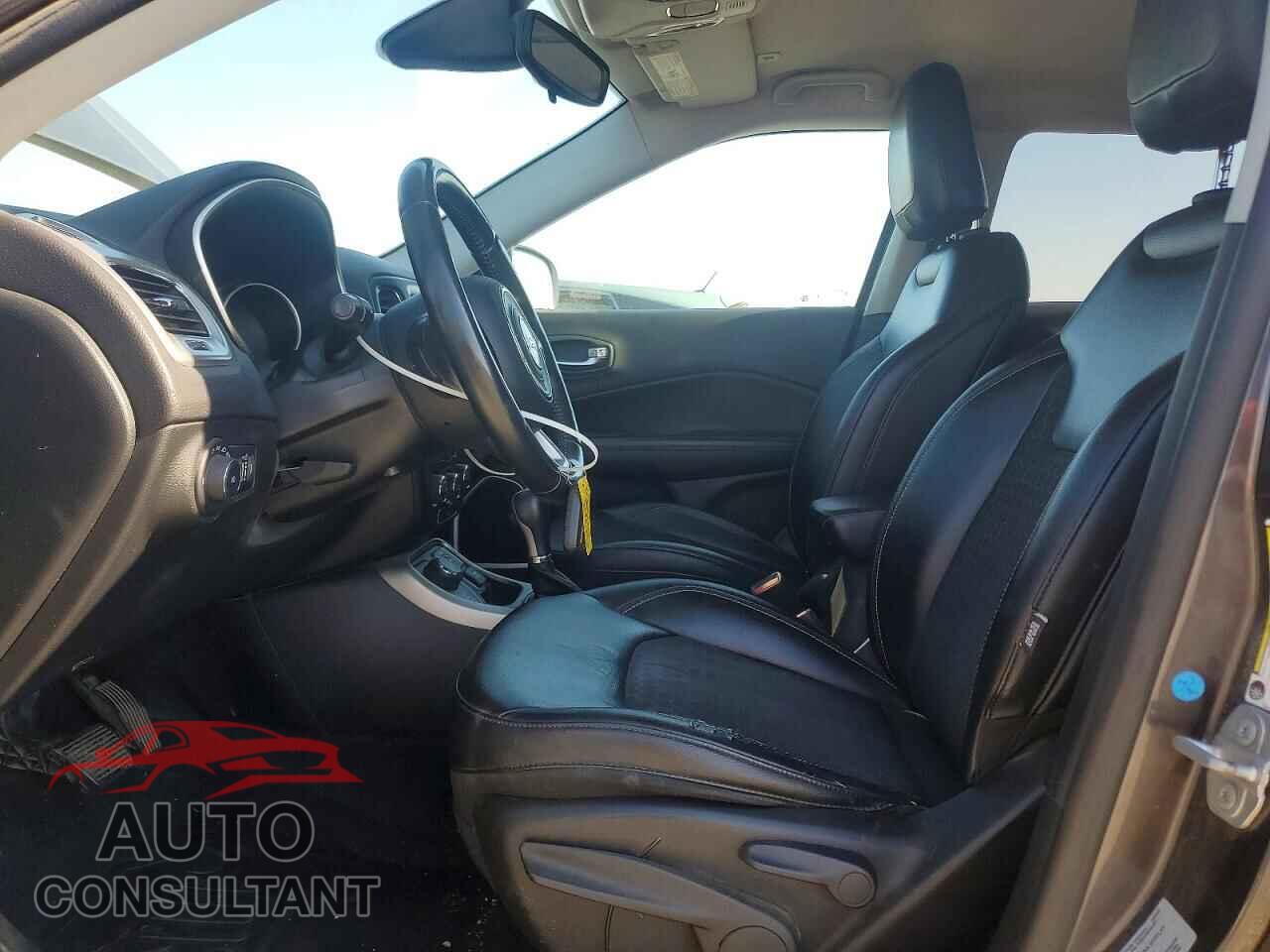 JEEP COMPASS 2017 - 3C4NJDBB7HT618780