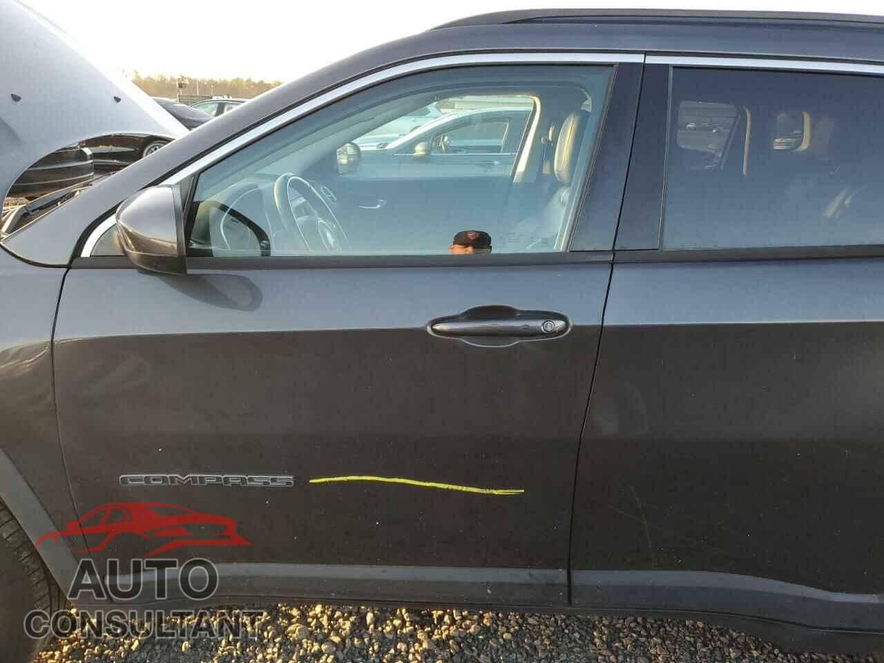 JEEP COMPASS 2018 - 3C4NJDBB8JT239177