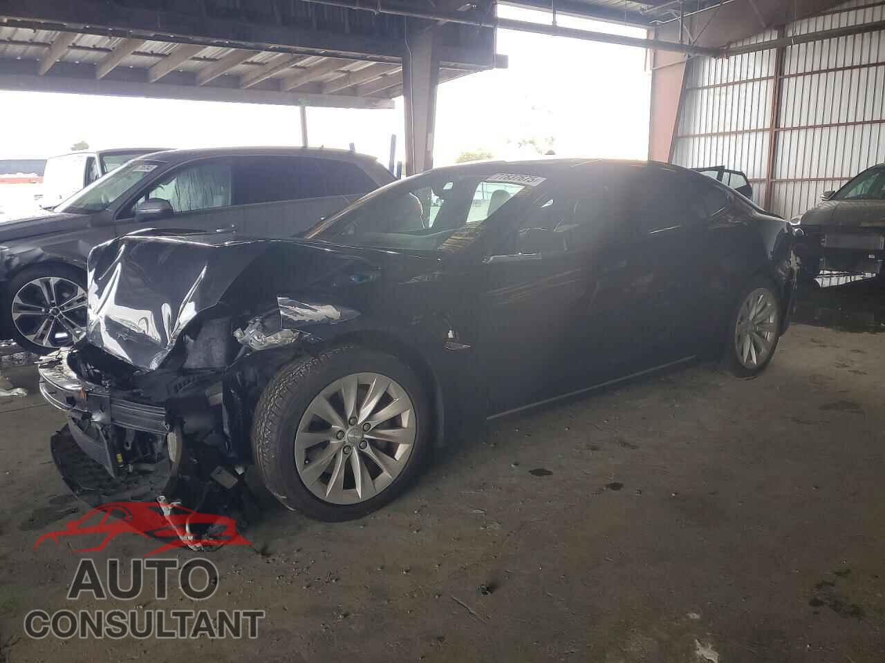 TESLA MODEL S 2017 - 5YJSA1E10HF187122