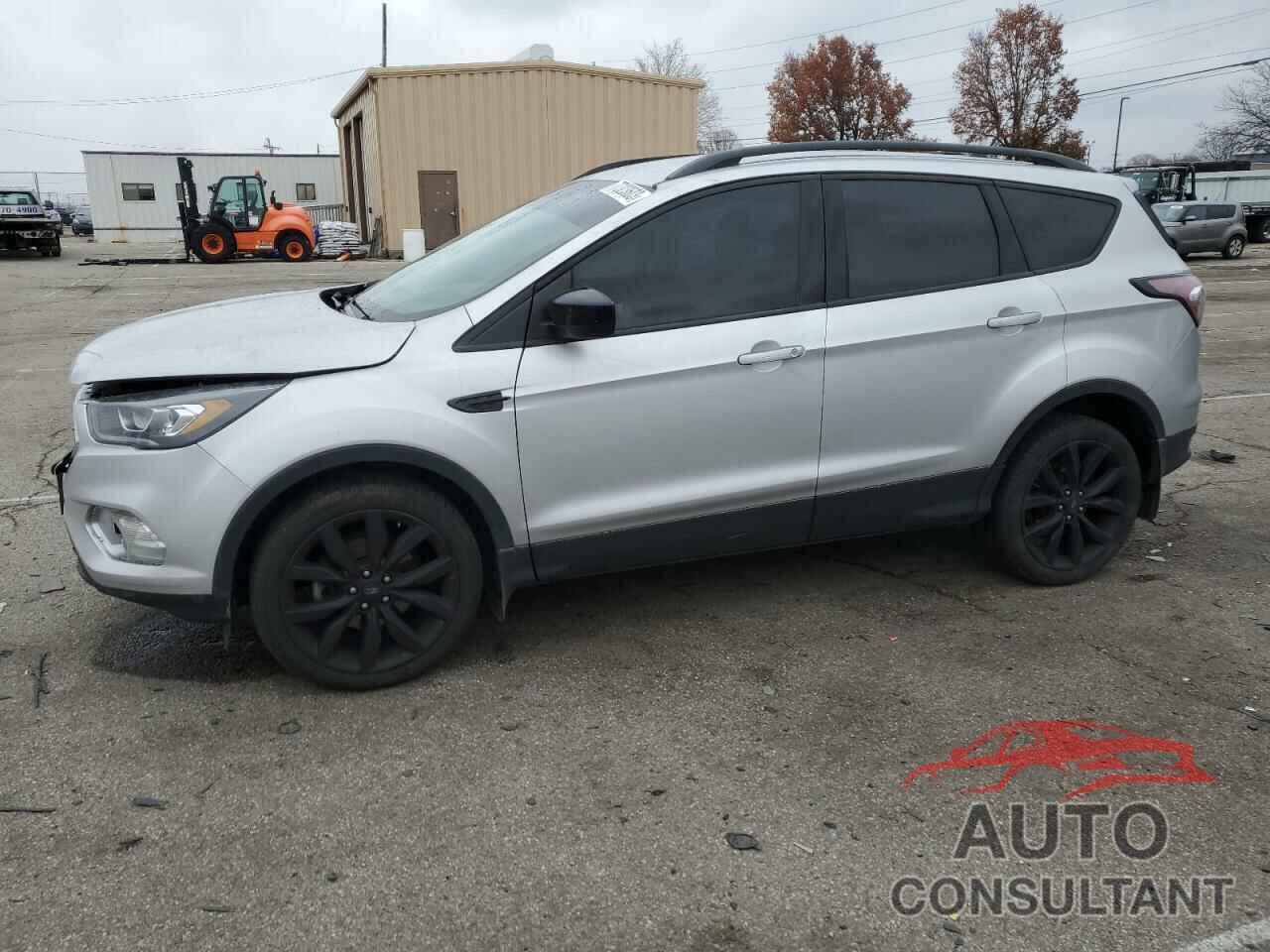 FORD ESCAPE 2018 - 1FMCU0GD9JUD27724
