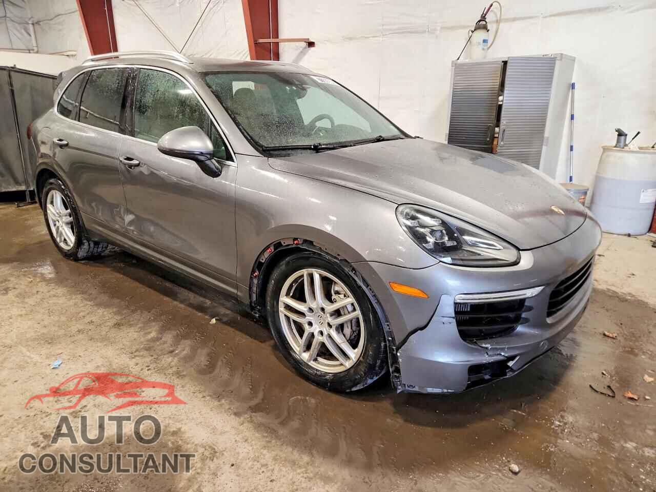 PORSCHE CAYENNE 2016 - WP1AB2A2XGLA93658