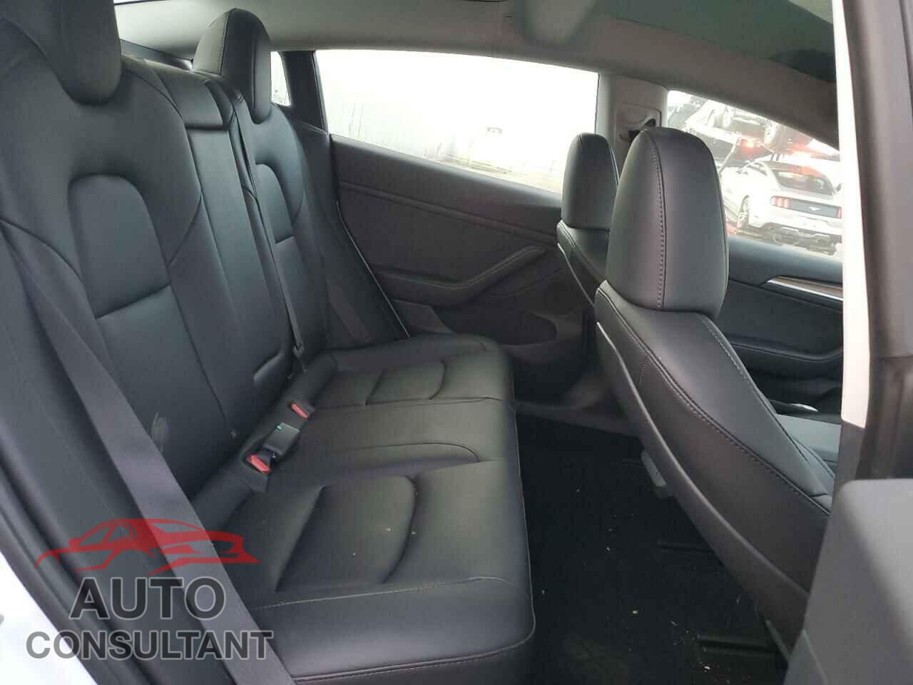 TESLA MODEL 3 2023 - 5YJ3E1EA0PF572445