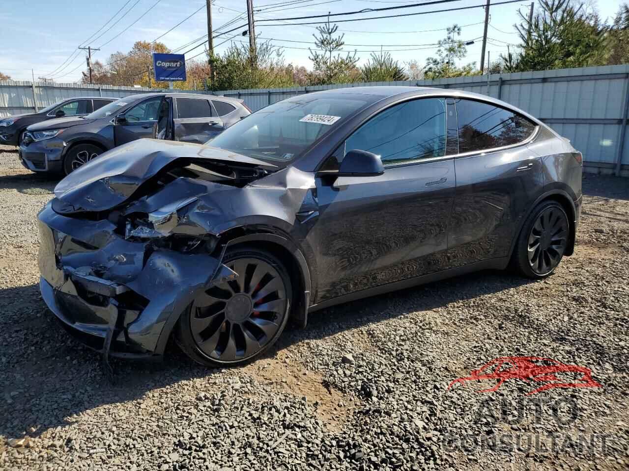 TESLA MODEL Y 2024 - 7SAYGDEF3RF021722