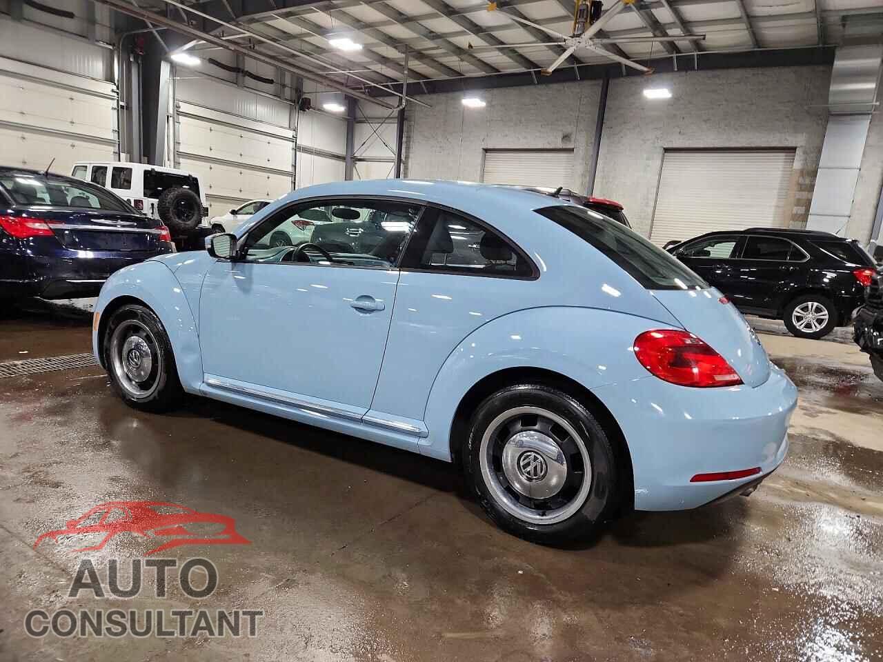 VOLKSWAGEN BEETLE 2012 - 3VWJP7AT2CM614287