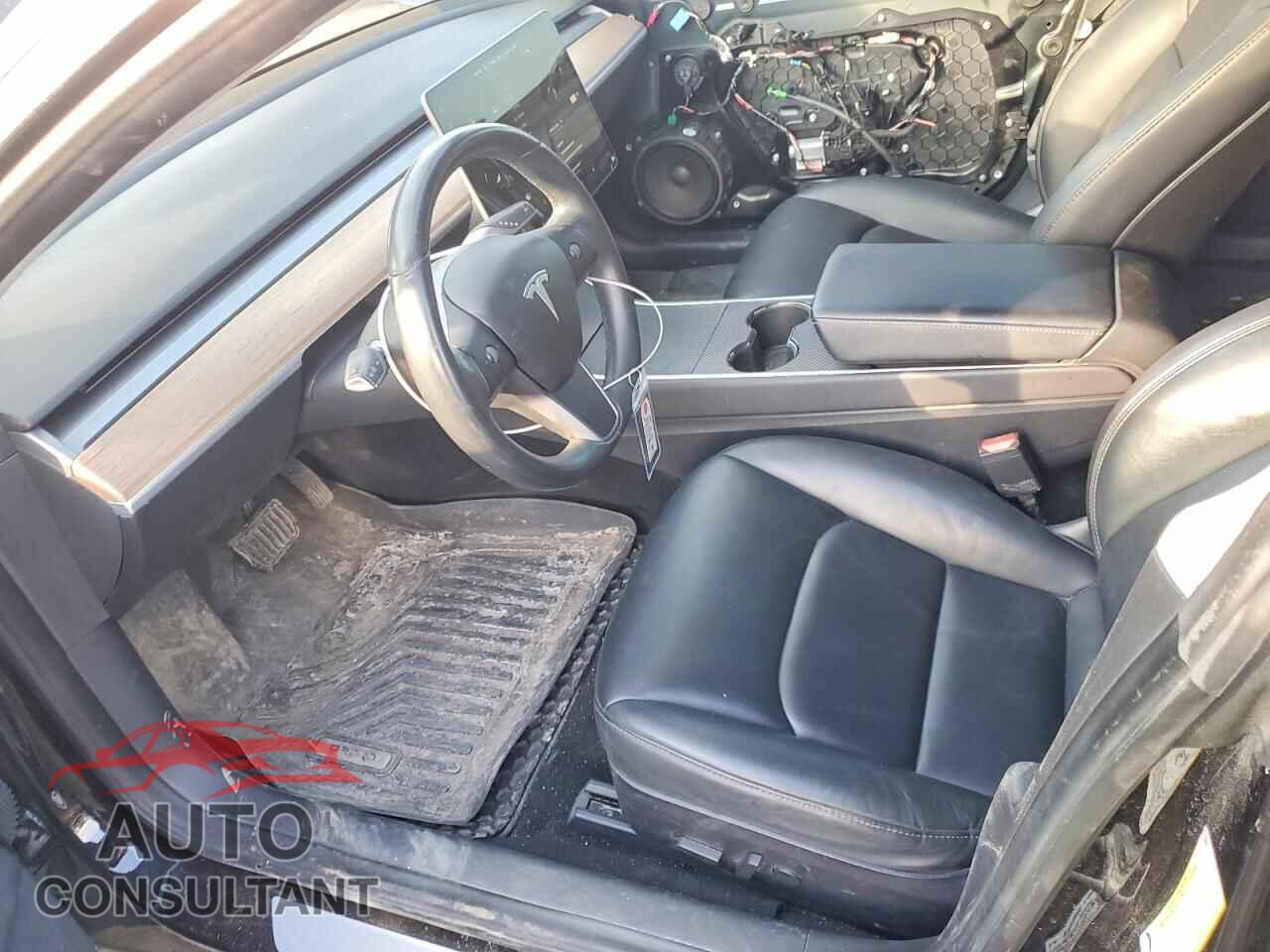 TESLA MODEL 3 2018 - 5YJ3E1EB9JF090475