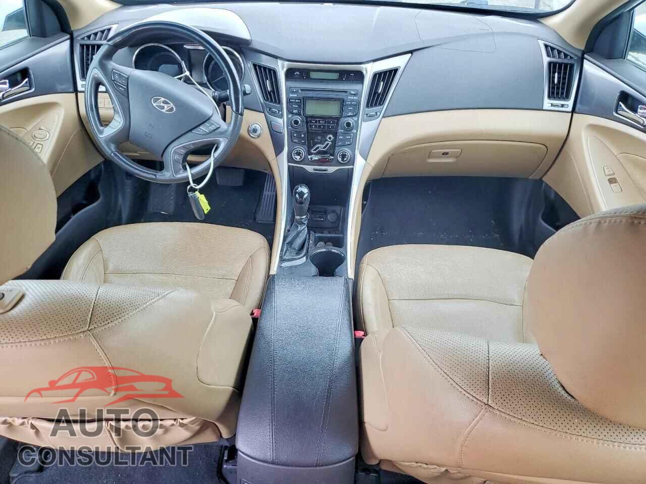 HYUNDAI SONATA 2012 - KMHEC4A44CA033292