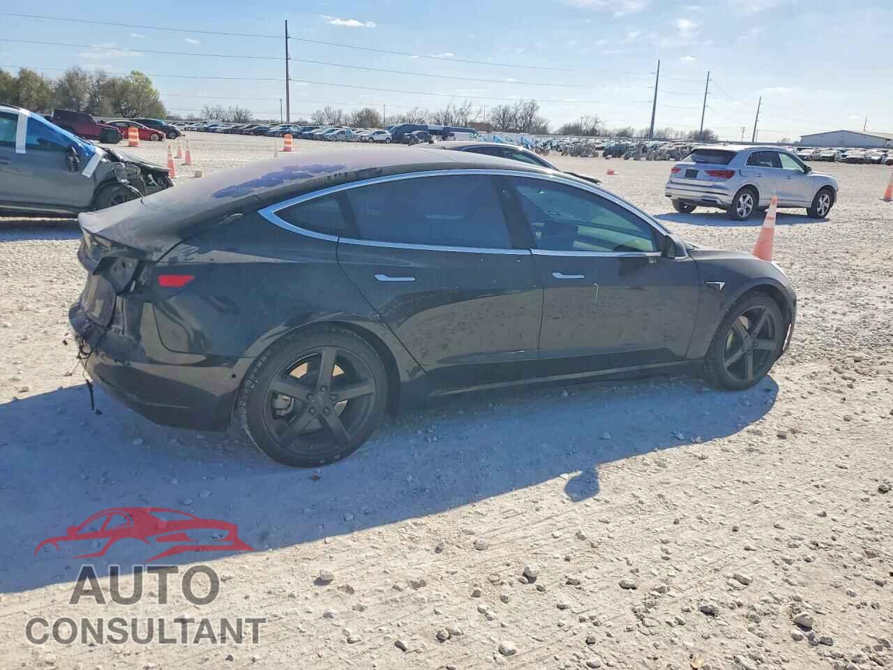 TESLA MODEL 3 2018 - 5YJ3E1EA7JF017483
