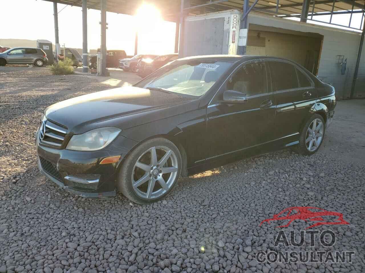 MERCEDES-BENZ C-CLASS 2014 - WDDGF4HB3EA957546
