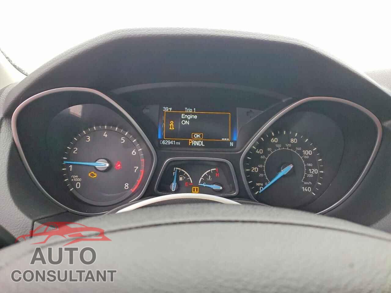 FORD FOCUS 2015 - 1FADP3K23FL222347