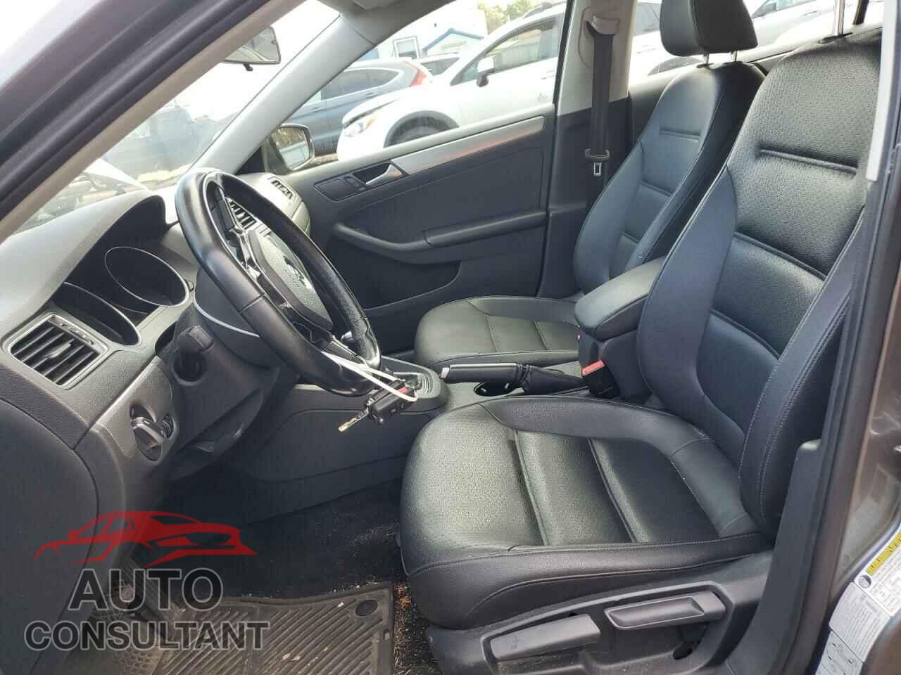 VOLKSWAGEN JETTA 2017 - 3VWDB7AJ1HM311714