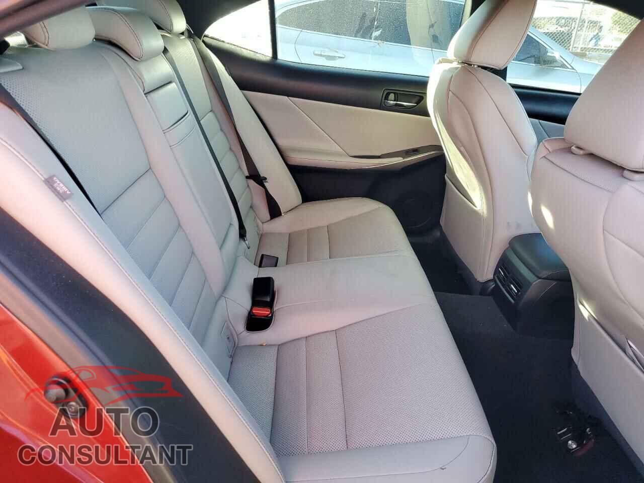LEXUS IS 2015 - JTHCF1D22F5020547
