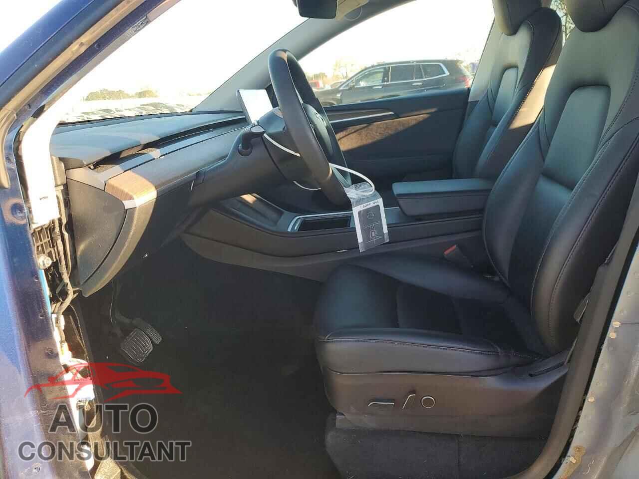 TESLA MODEL Y 2022 - 7SAYGAEE2NF553480