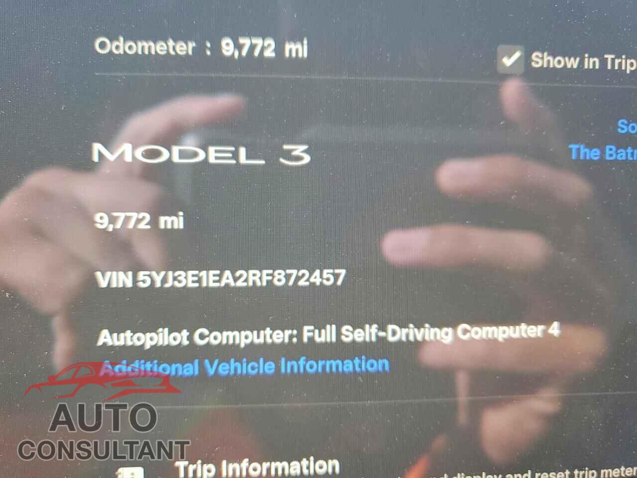 TESLA MODEL 3 2024 - 5YJ3E1EA2RF872457