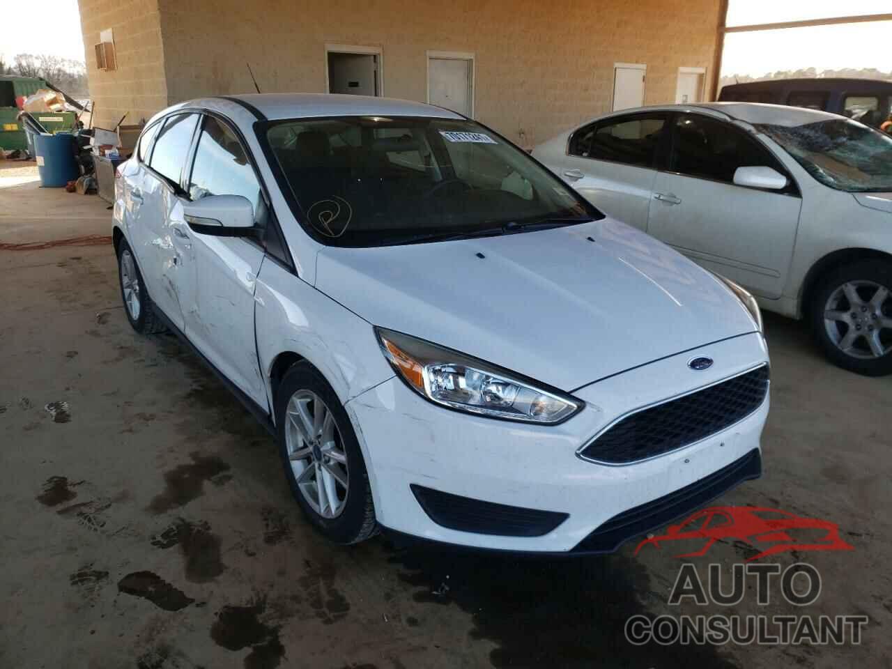 FORD FOCUS 2017 - 1FADP3K26HL217016