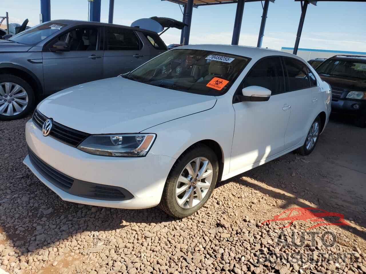 VOLKSWAGEN JETTA 2011 - 3VWDZ7AJ4BM395658