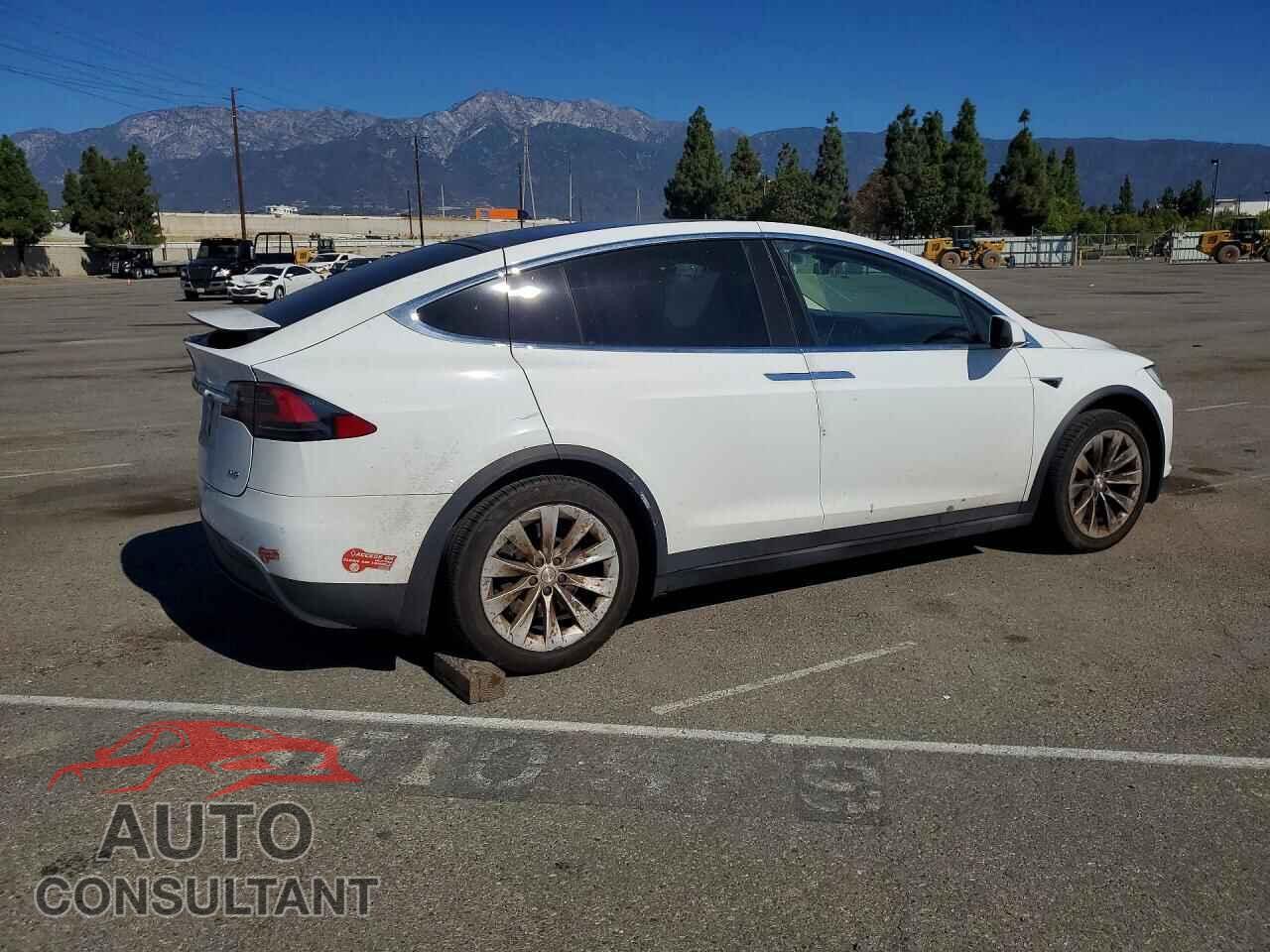TESLA MODEL X 2016 - 5YJXCDE24GF026166