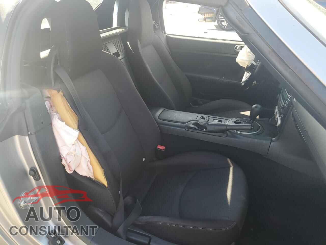 MAZDA MX5 2011 - JM1NC2JF7B0219455