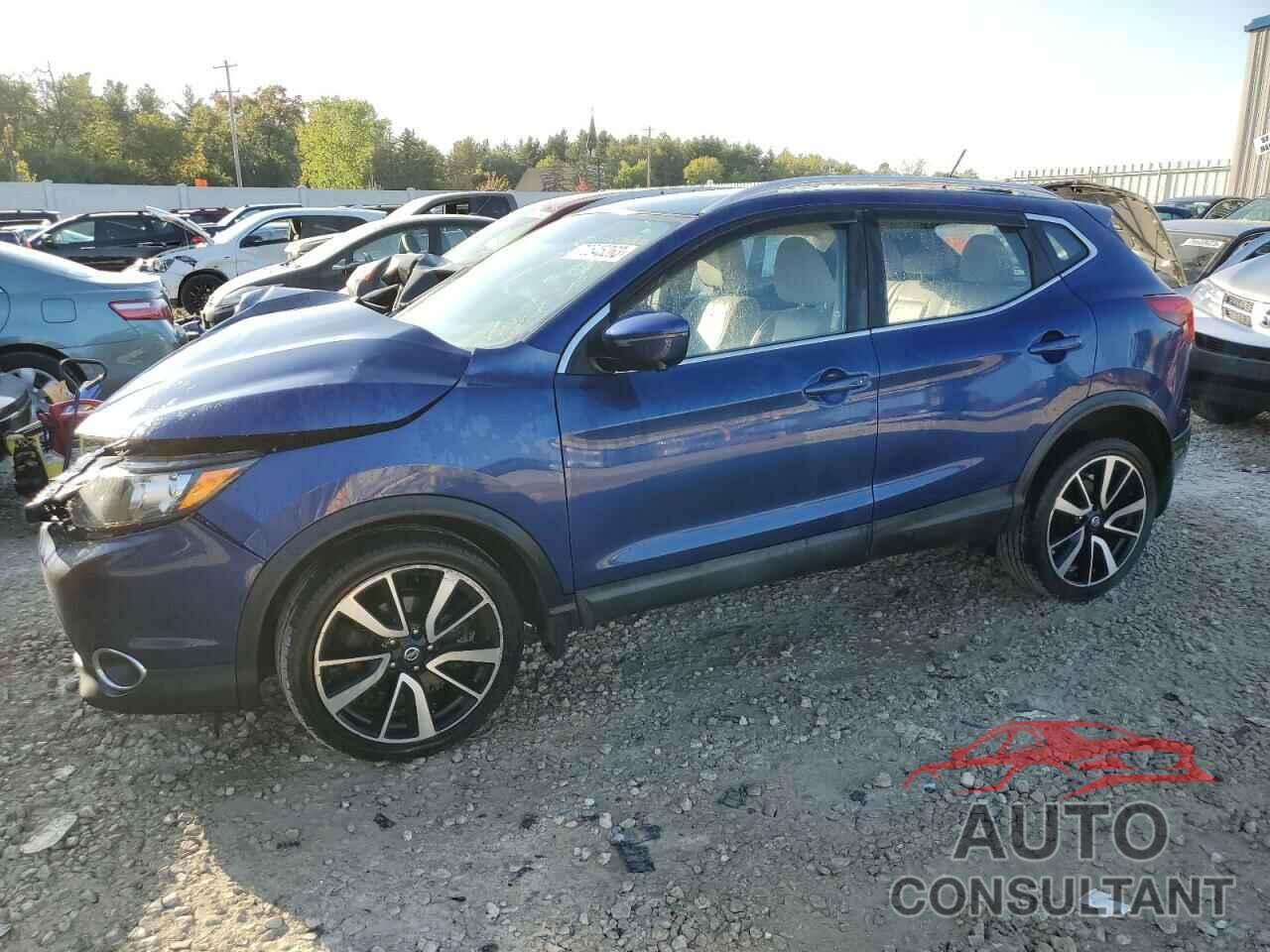 NISSAN ROGUE 2017 - JN1BJ1CR4HW111331