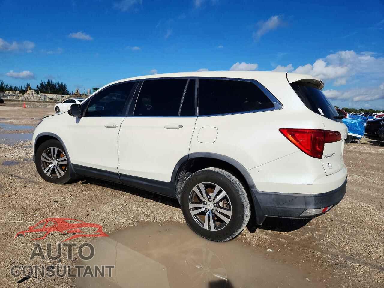 HONDA PILOT 2017 - 5FNYF5H64HB004427