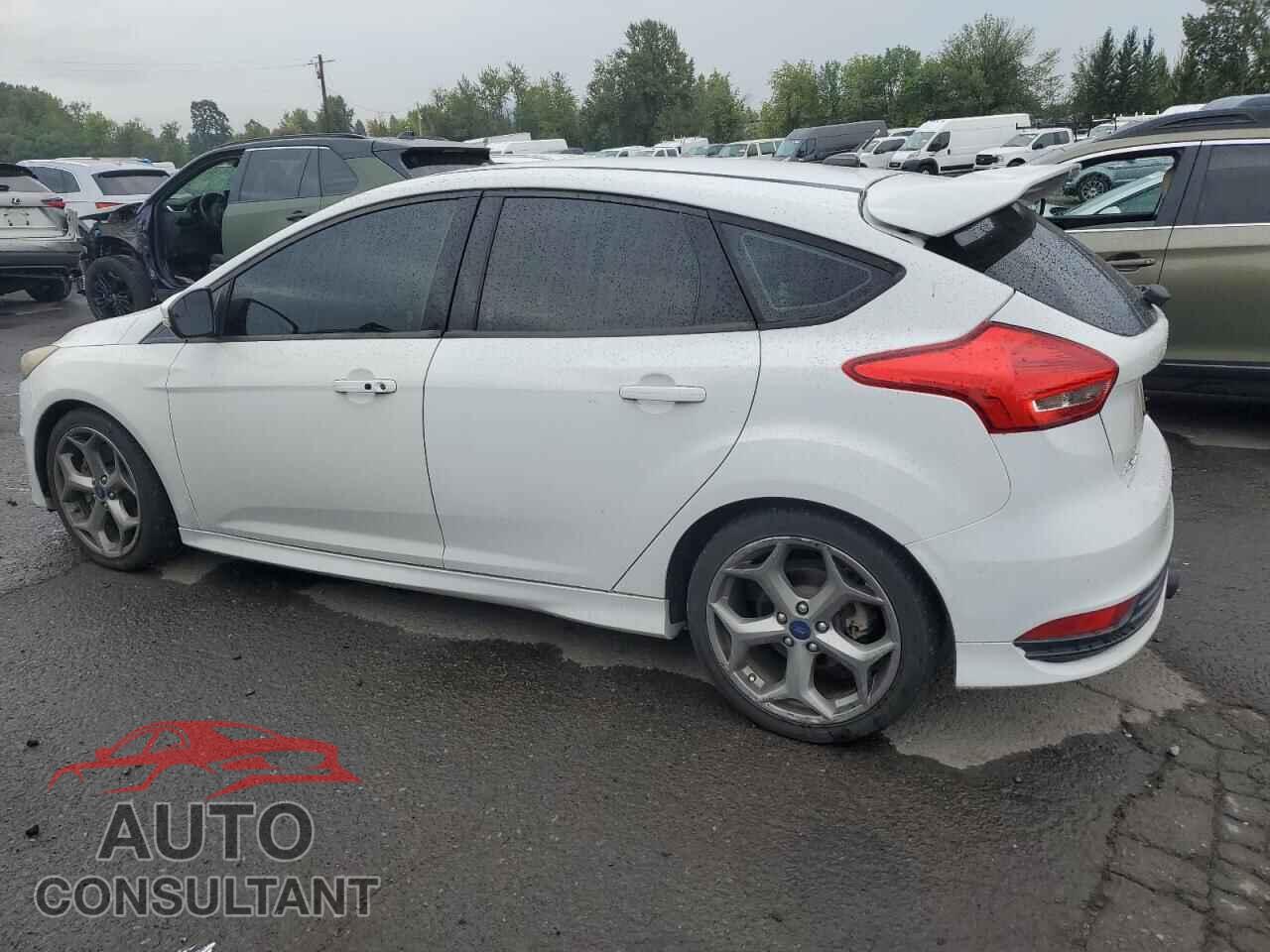 FORD FOCUS 2016 - 1FADP3L95GL374515