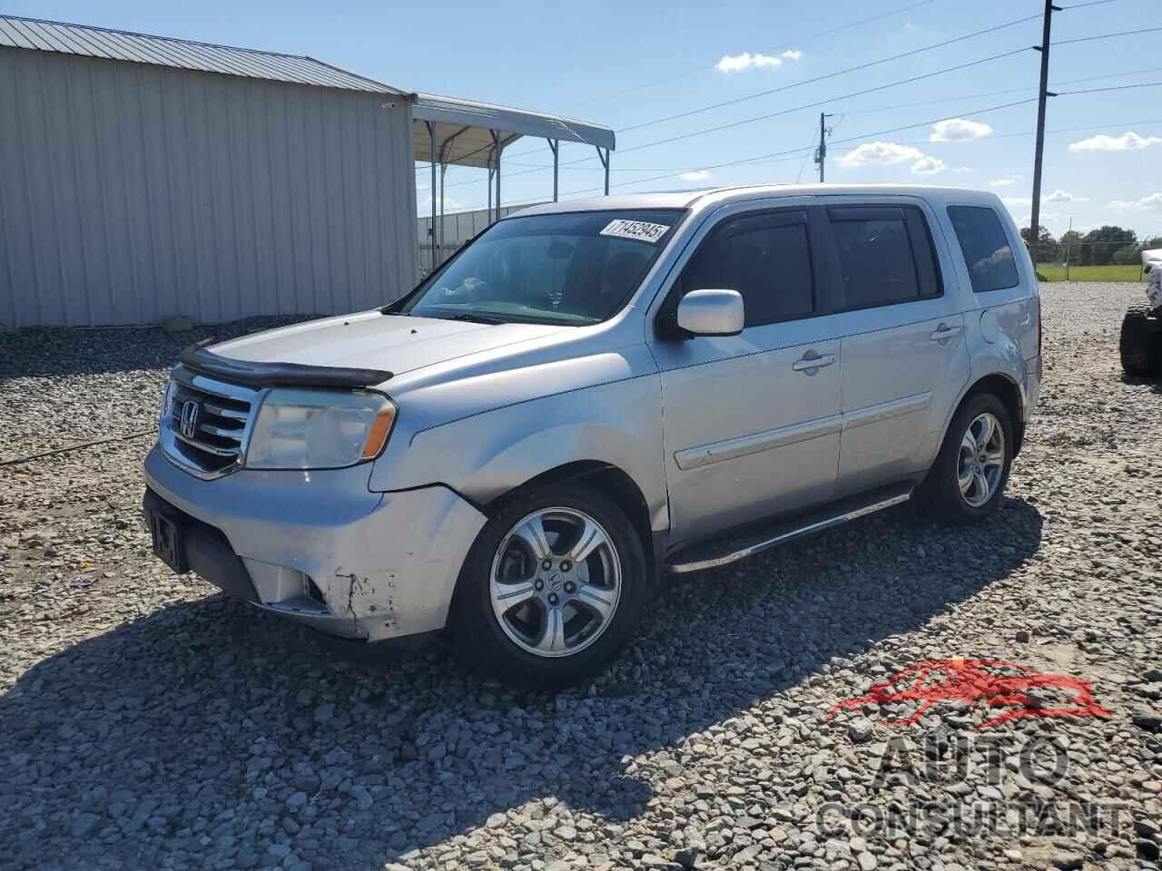 HONDA PILOT 2015 - 5FNYF3H5XFB013027