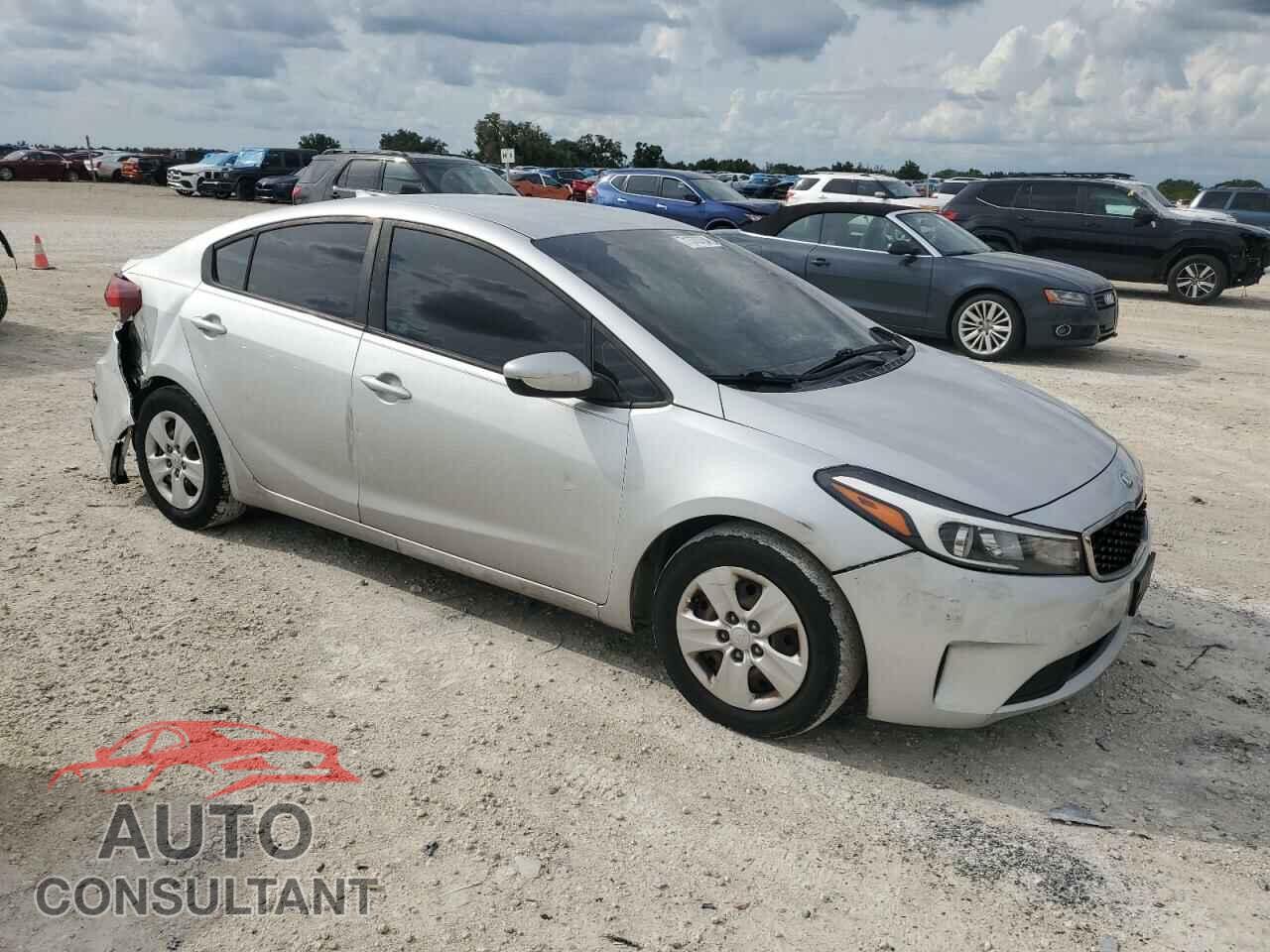 KIA FORTE 2017 - 3KPFK4A75HE135159