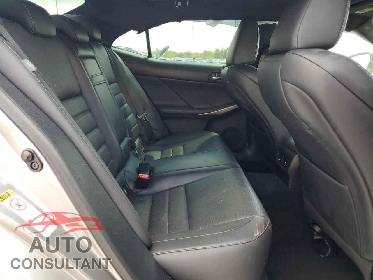 LEXUS IS 2016 - JTHBA1D20G5012345