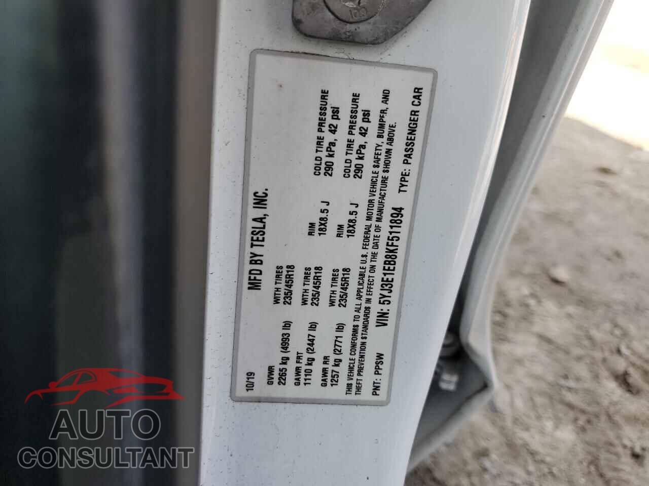 TESLA MODEL 3 2019 - 5YJ3E1EB8KF511894