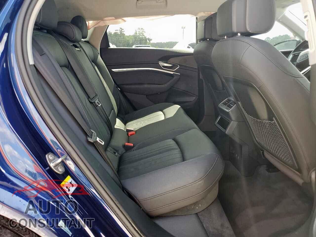 AUDI E-TRON 2021 - WA1AAAGE1MB008976