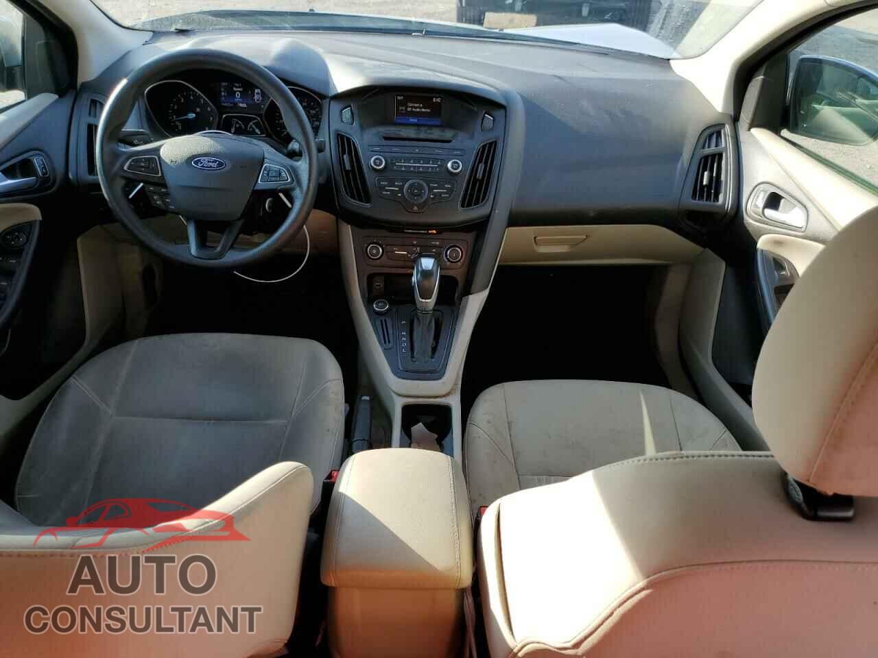 FORD FOCUS 2015 - 1FADP3F22FL349987