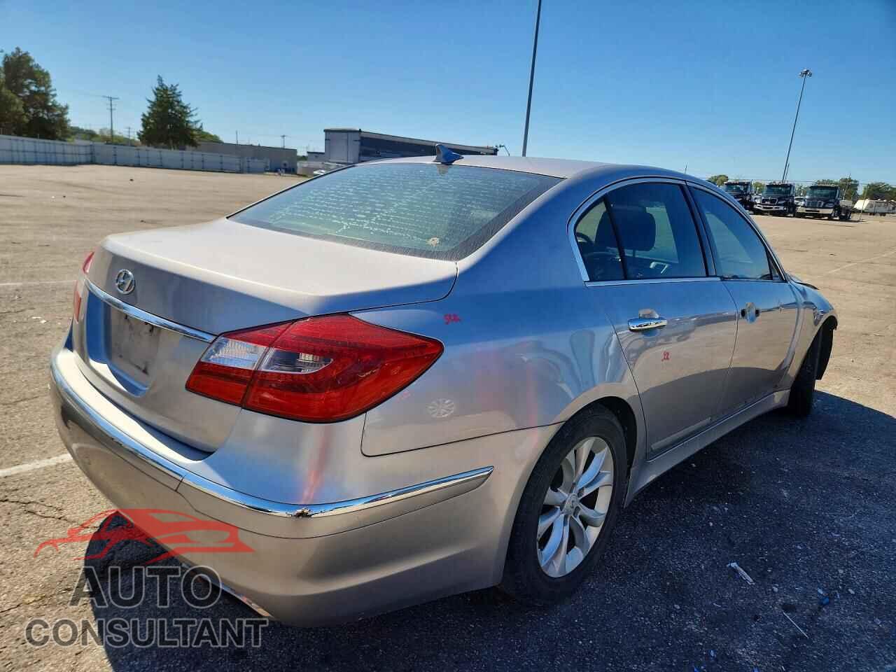 HYUNDAI GENESIS 2013 - KMHGC4DD9DU221925