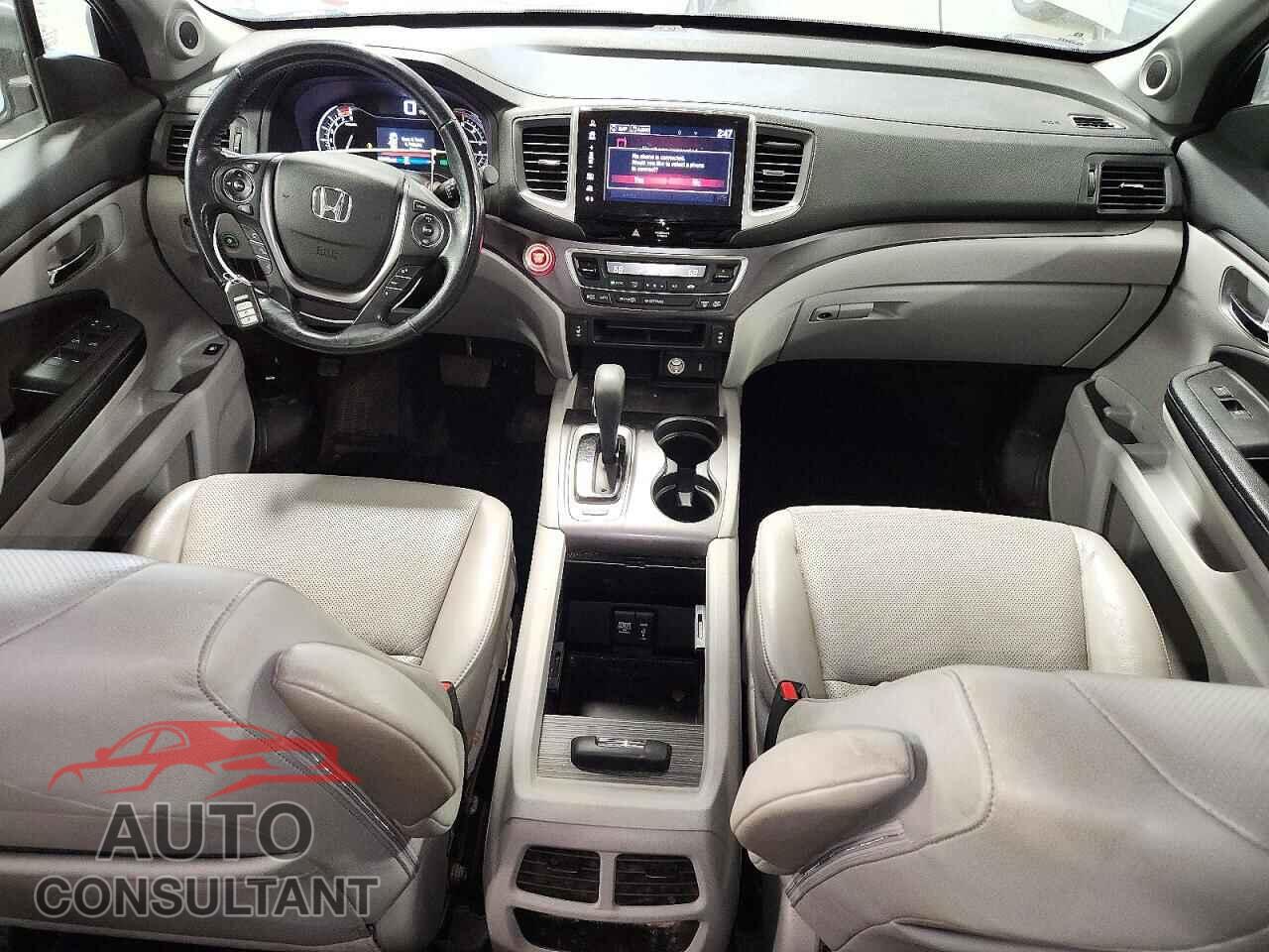 HONDA RIDGELINE 2018 - 5FPYK3F6XJB000897